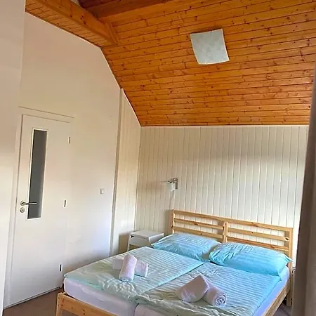 & Restaurace U Sezimovo Ústí