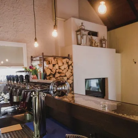 & Restaurace U Vendégház Sezimovo Ústí