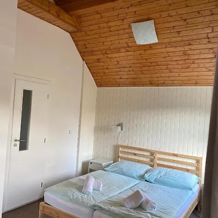 & Restaurace U Sezimovo Ústí